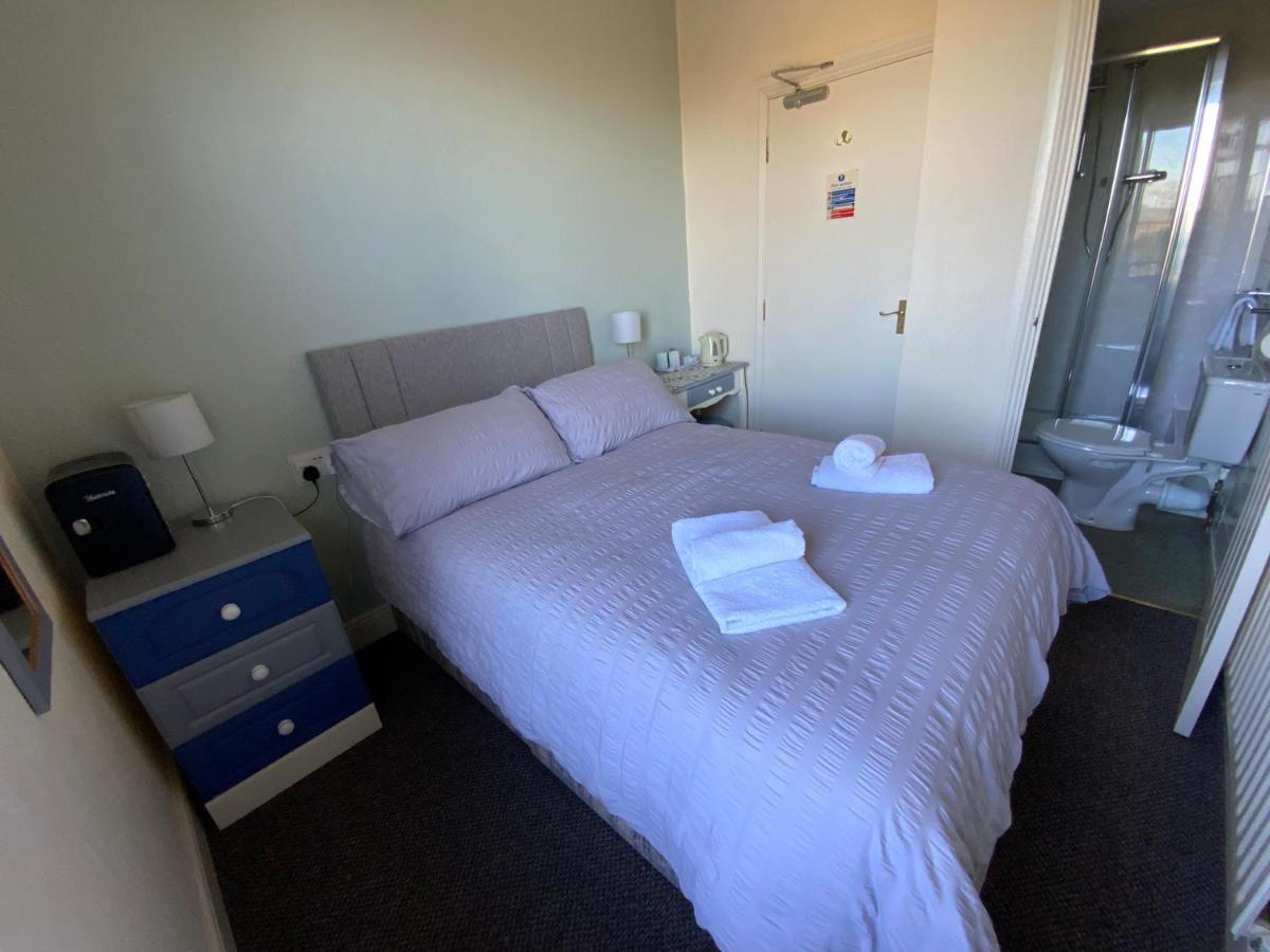 سكيغنيس The Laurels Hotel المظهر الخارجي الصورة
