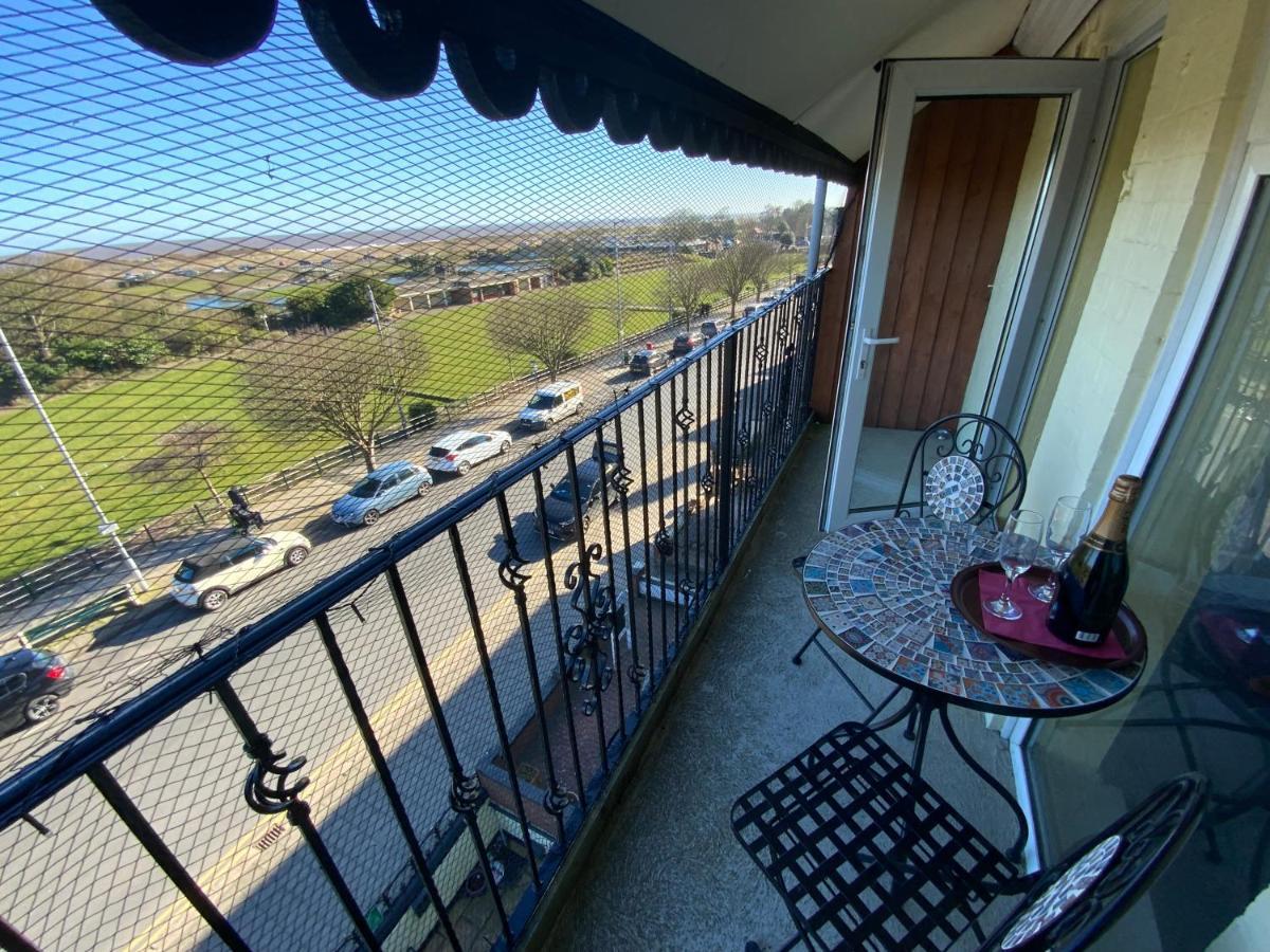 سكيغنيس The Laurels Hotel المظهر الخارجي الصورة