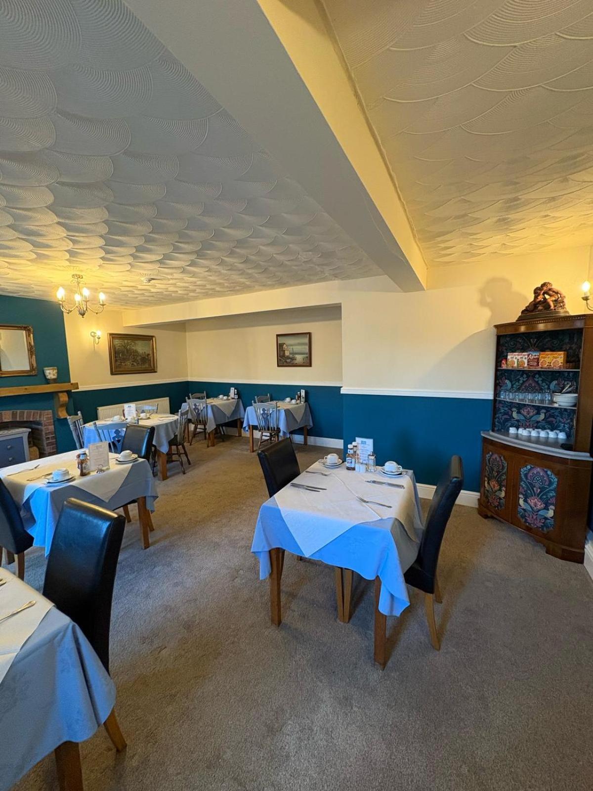 سكيغنيس The Laurels Hotel المظهر الخارجي الصورة