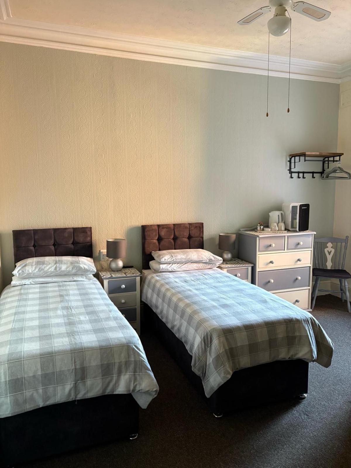 سكيغنيس The Laurels Hotel المظهر الخارجي الصورة